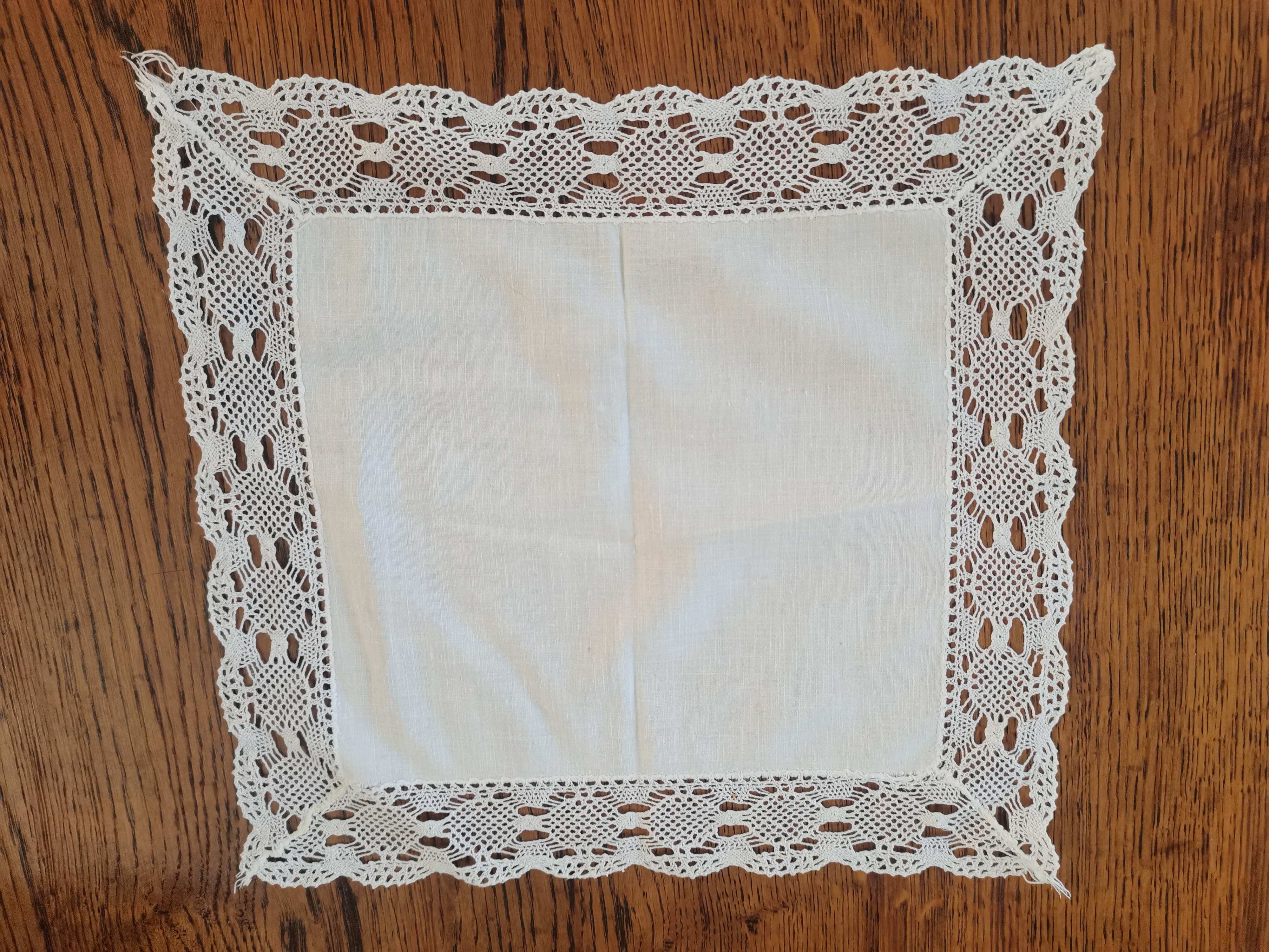 Lot 2 handmade placemats