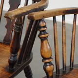 Set of 2 antique English highback Windsor dining chairs