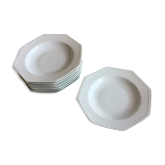 8 assiettes creuses blanches en porcelaine de Limoges