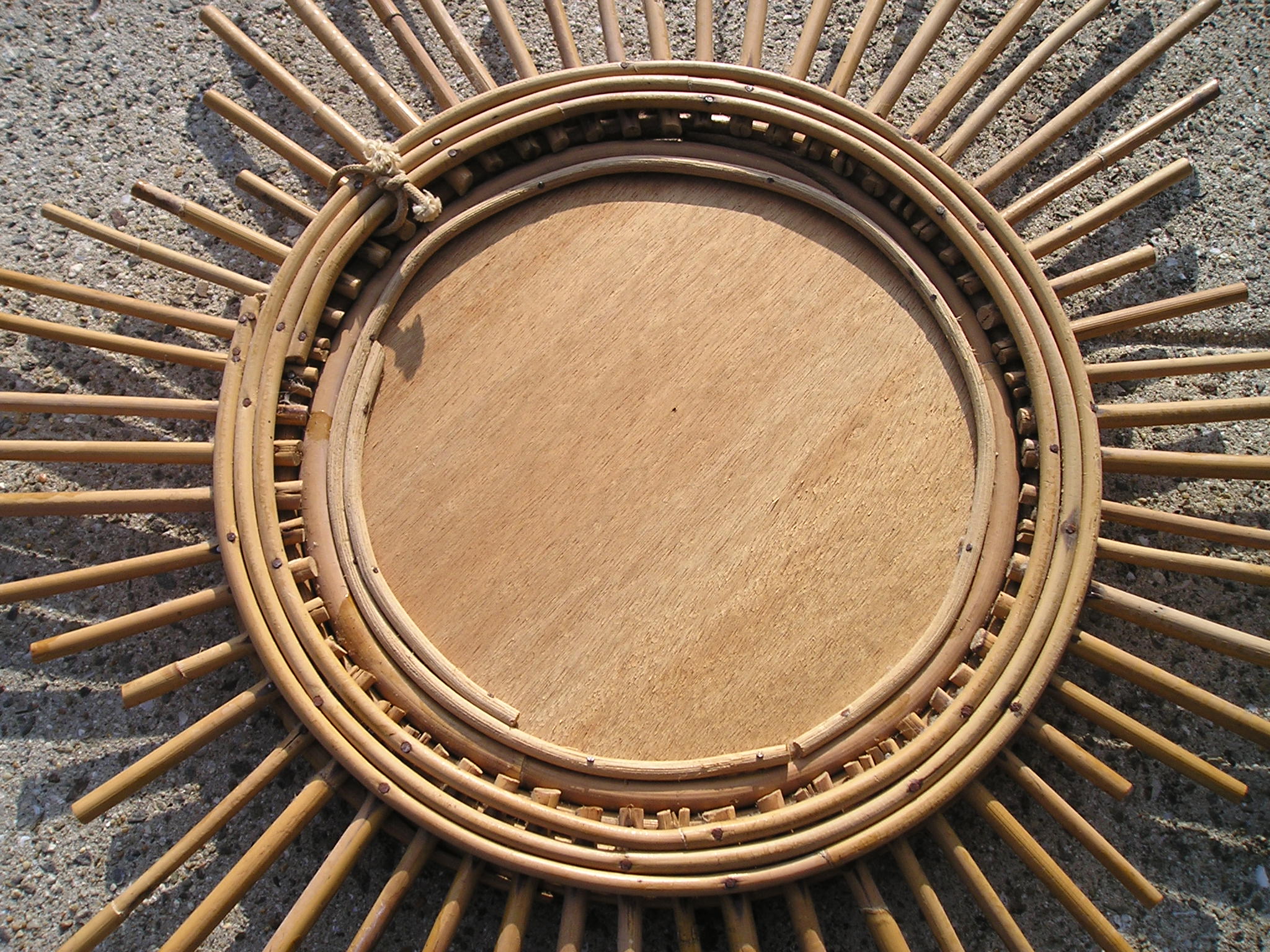 Mirror sun 70s wicker 62cm