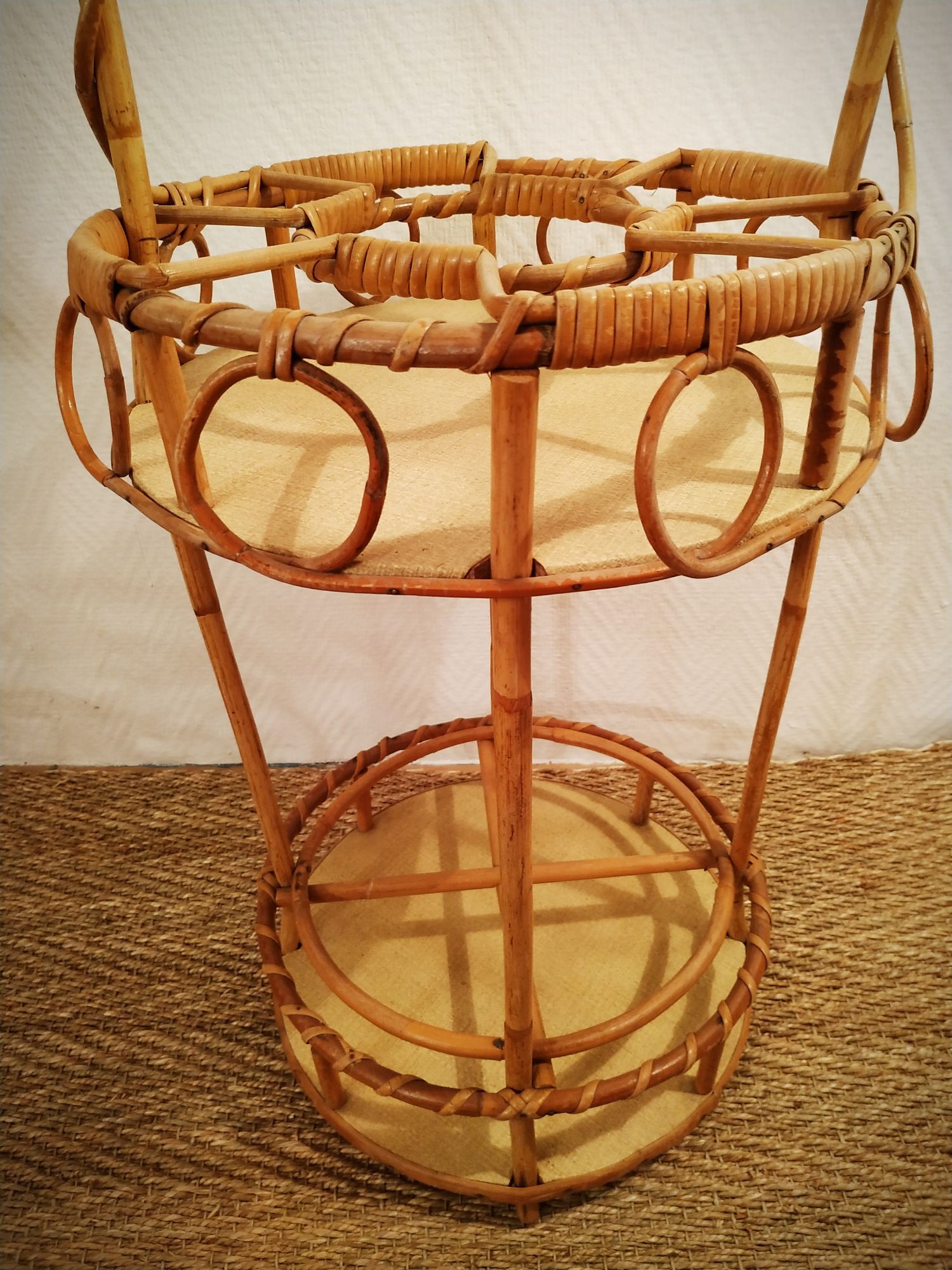 Rattan service bottle holder