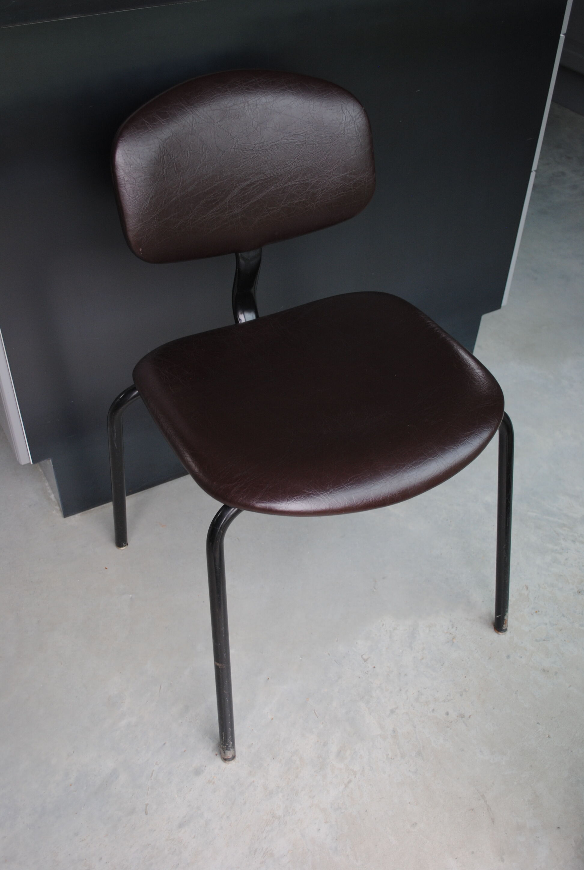 Strafor vintage Chair