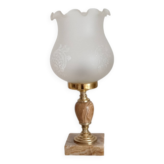 Table lamp