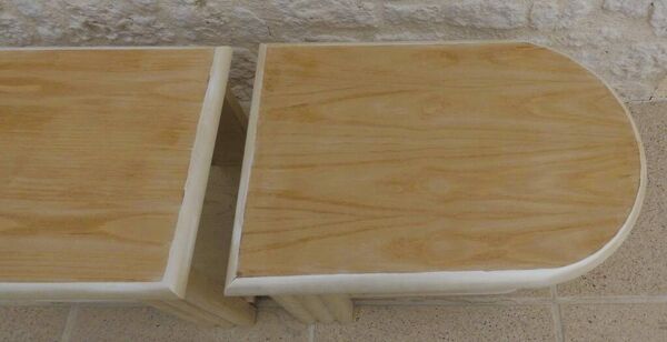 2 tables de nuits où bouts de canapé moderne sur roulettes