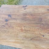 Limousin limousine farm table