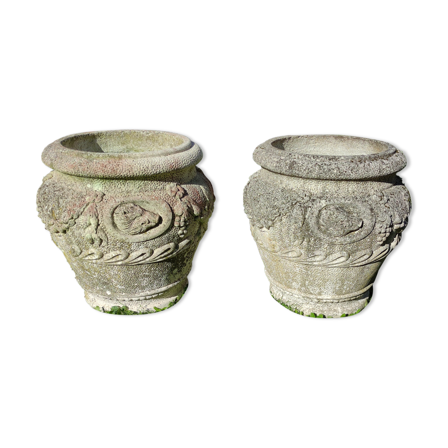 Pair of Medici pot caches in reconstituted stone