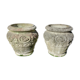 Pair of Medici pot caches in reconstituted stone