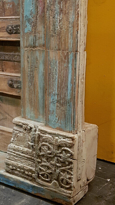 Door sculpted Indian Rajasthan old patina original old teak 145 x 15 x 250