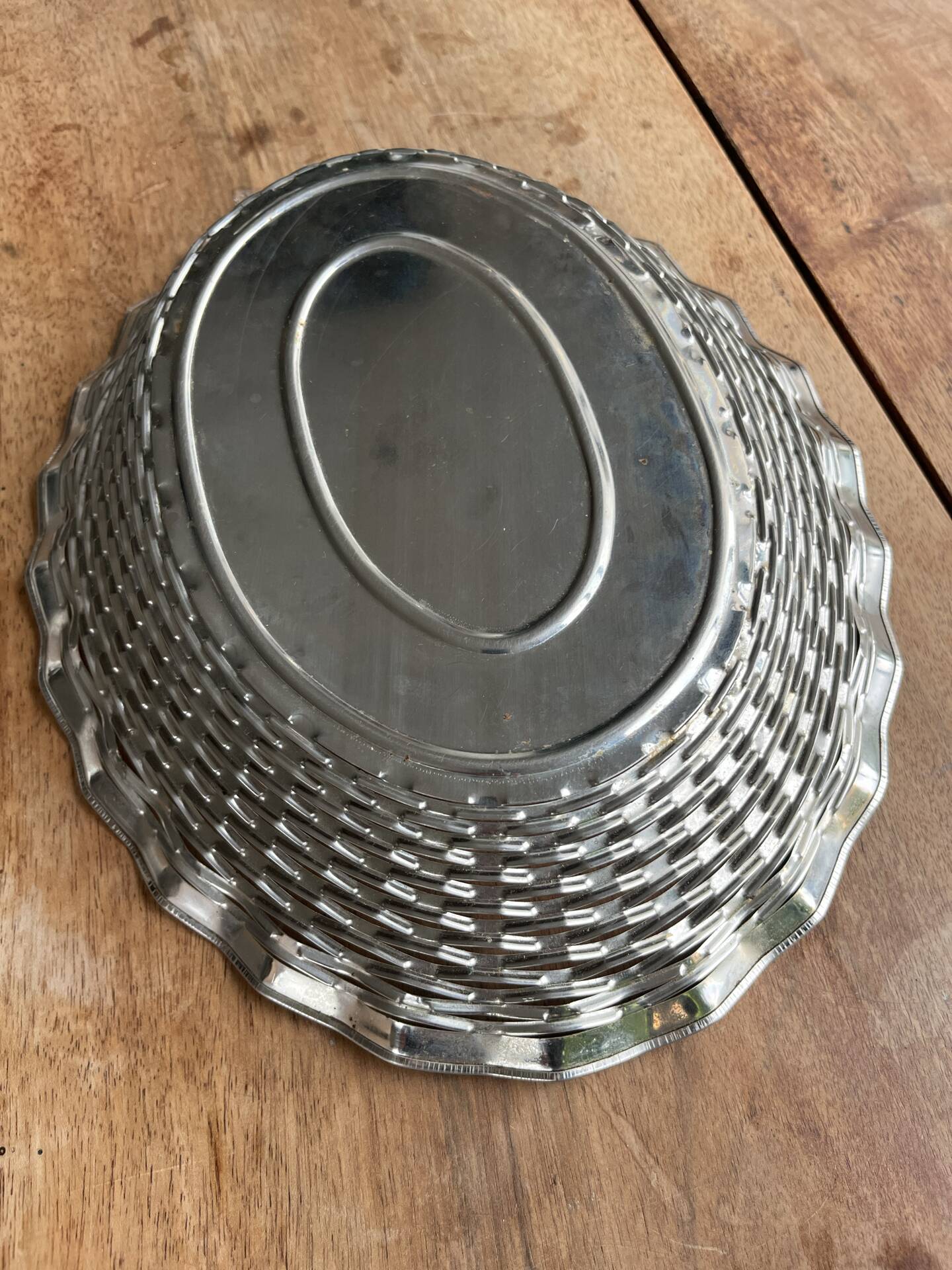 Metal bin