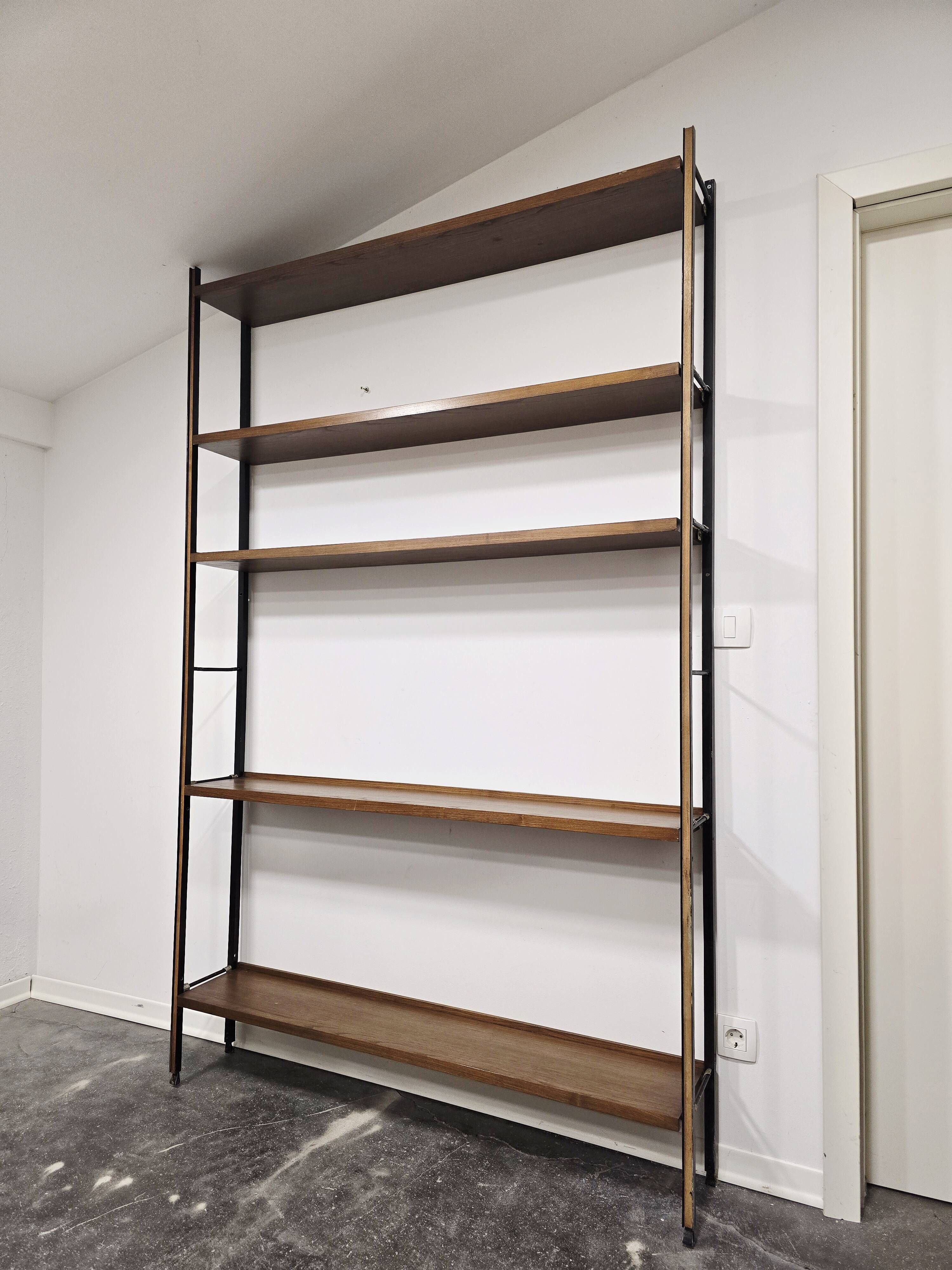 Vintage 1950s Mid-Century Modern Wall Shelving Unit – Hardwood & Alumi