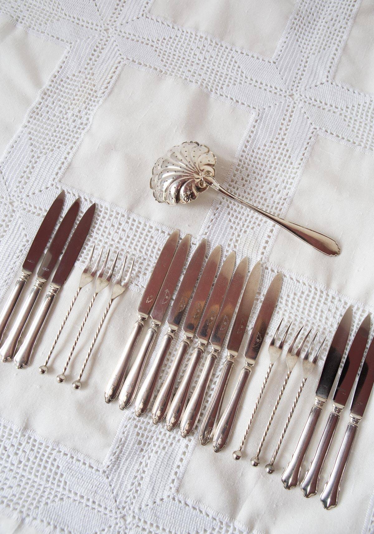 Swedish Fruit Cutlery Set with Sprinkling Spoon (21 Pieces)