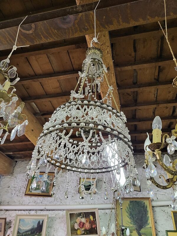 6-Light Funnel Pearl Tassel Chandelier