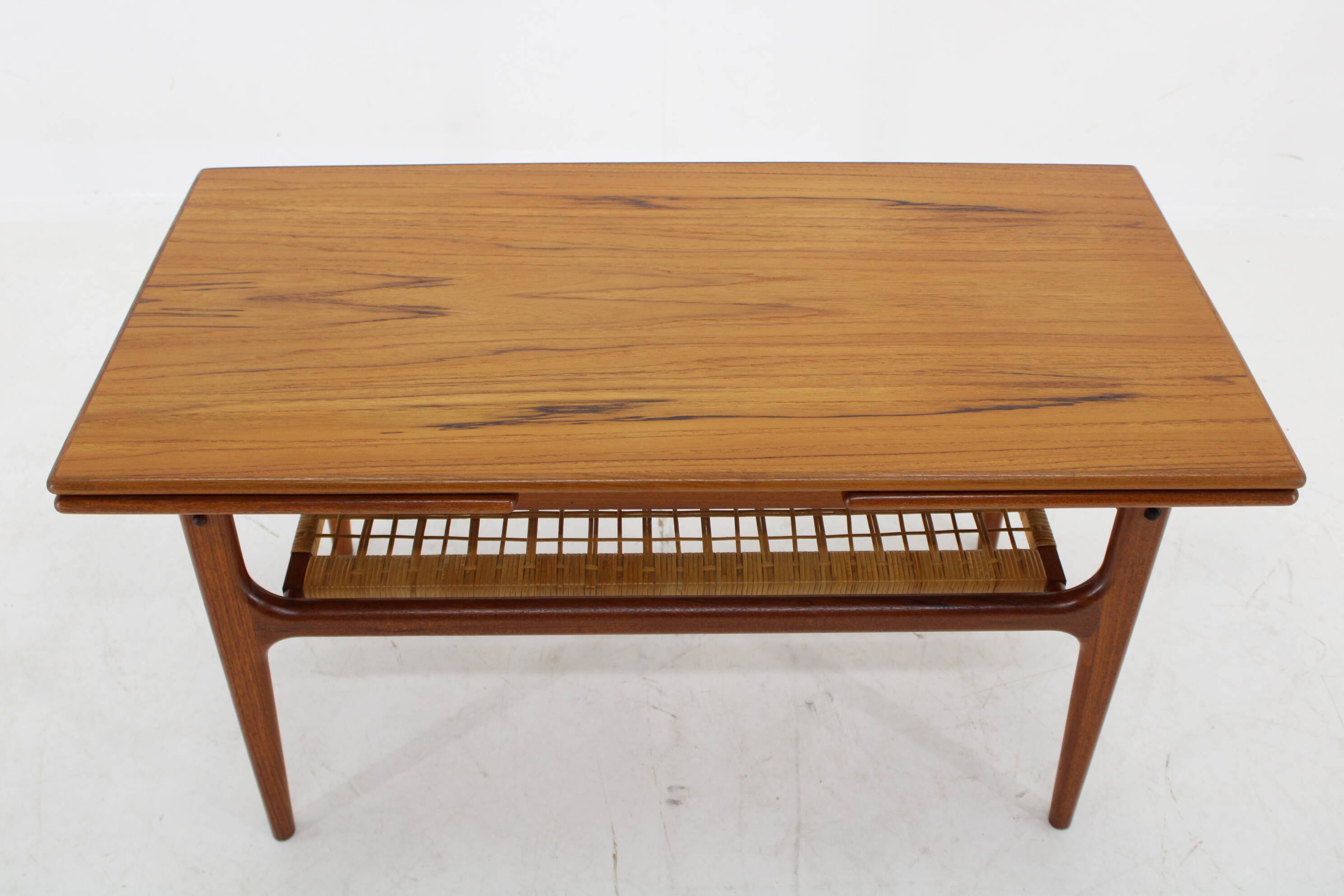 1960s Teak Extendable Coffee Table, Denmark