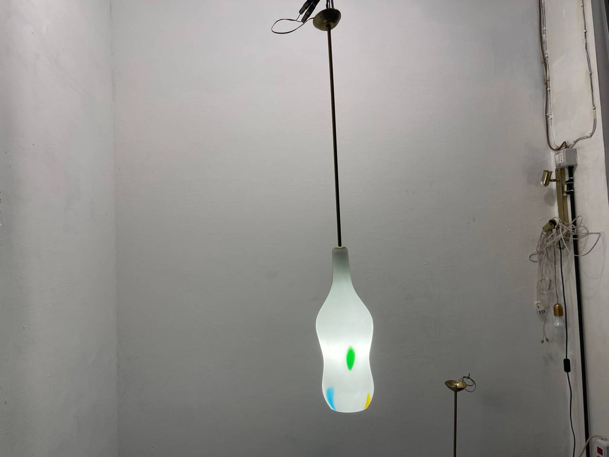 Lot de 2 suspensions en verre de Murano par De Mayo