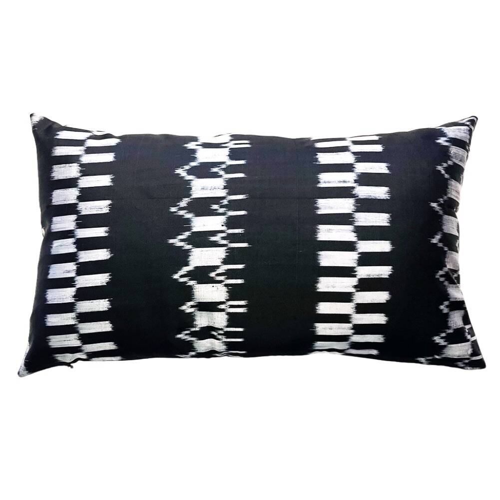 Black and white Shan cushion
