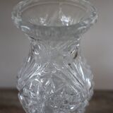 Structured glass soliflore vase with curved flowers