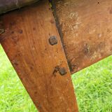 Farm table