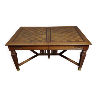 Important antique extendable wooden table – Inlaid top –