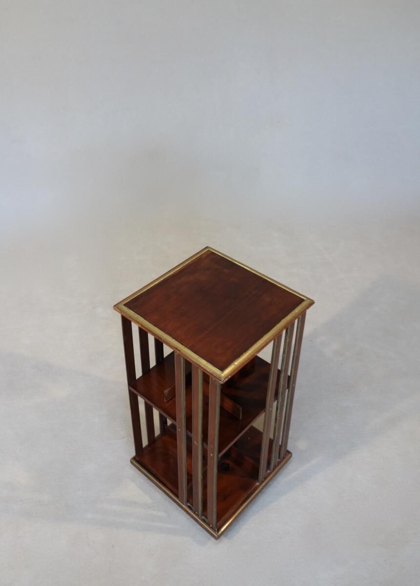 Revolving Library A. Orlhac-Pradier