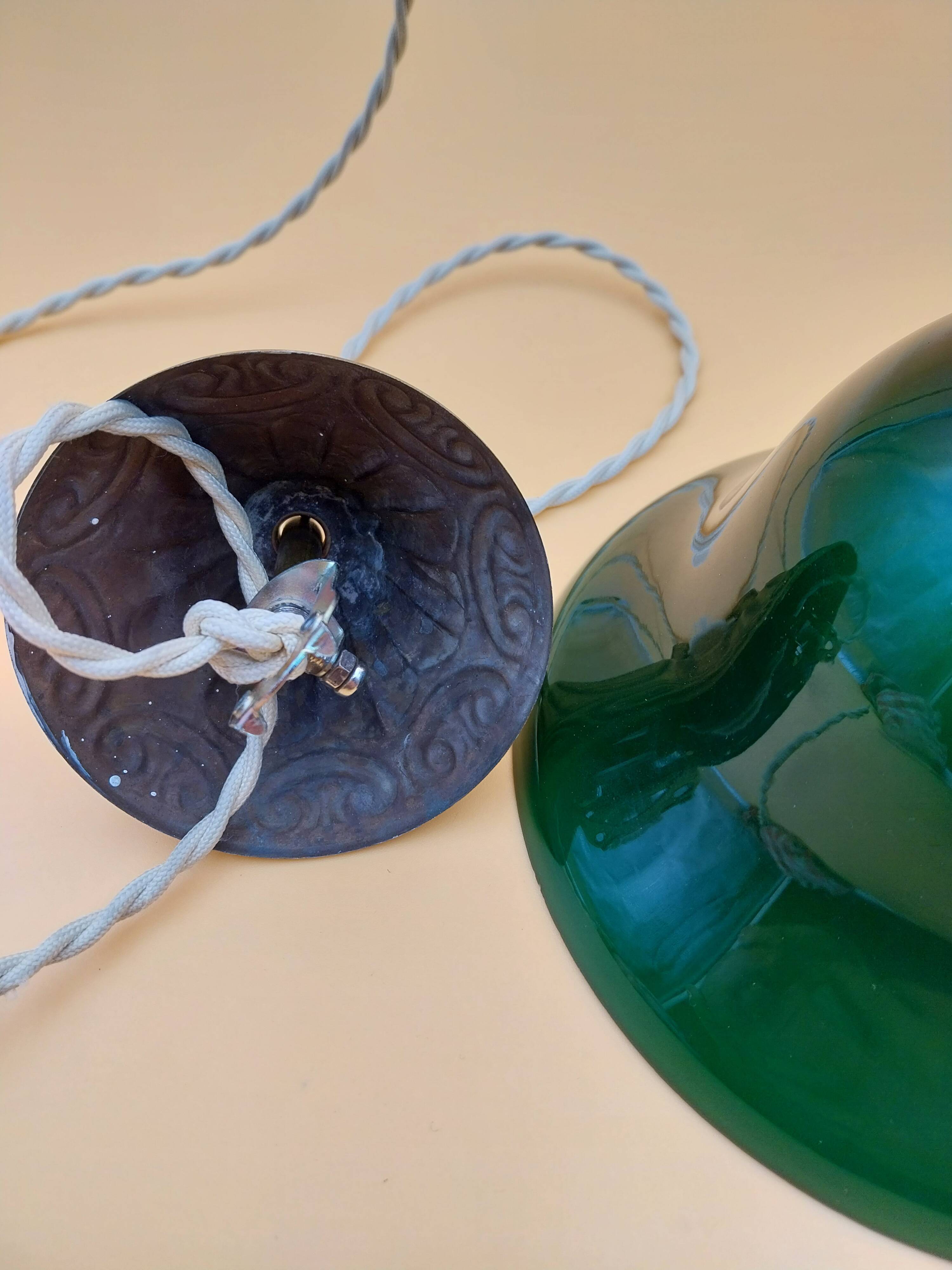 Green opaline tulip brass suspension