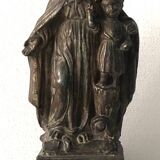 Sculpture of the Virgin and Child crowned