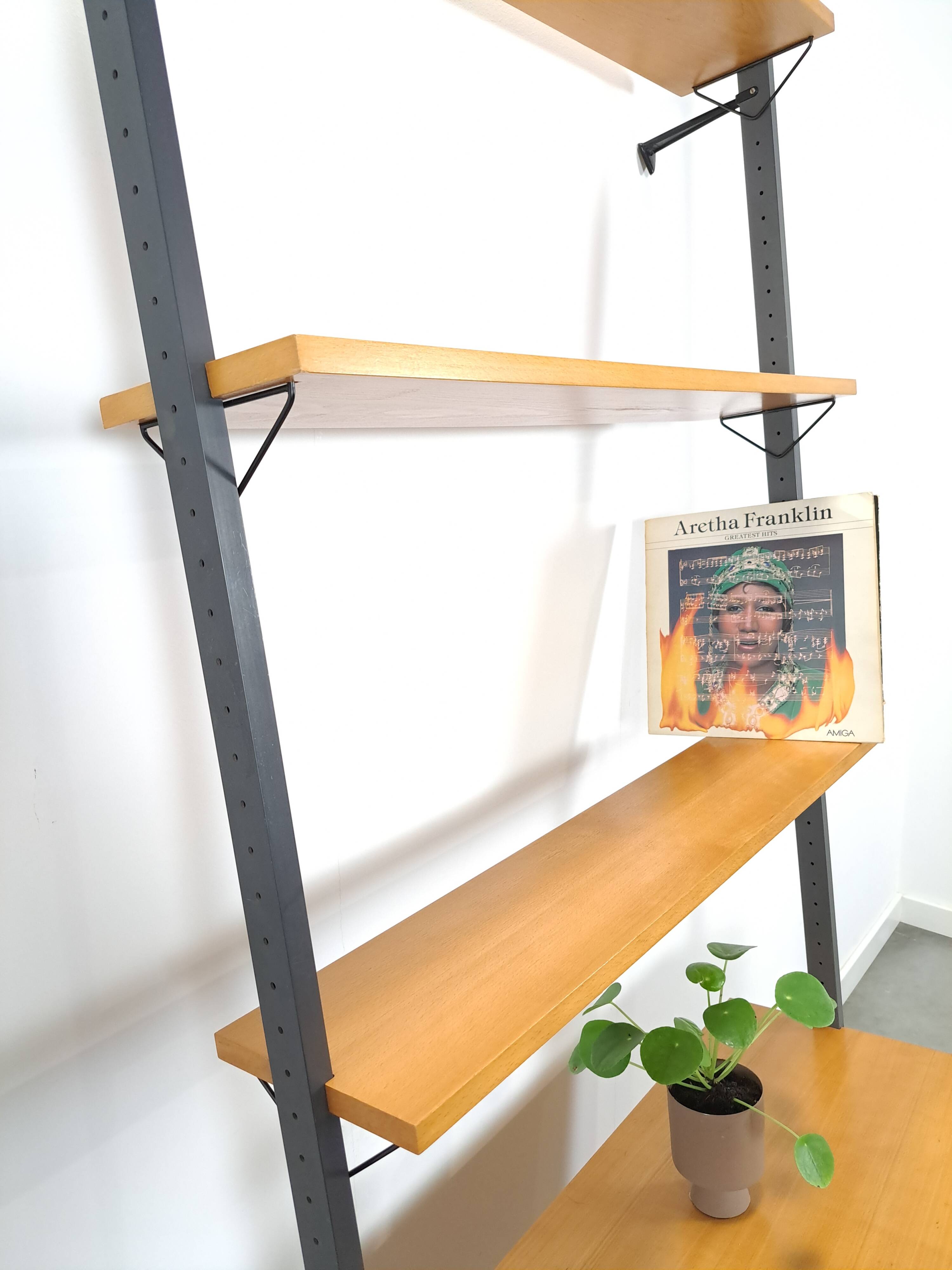 Design Olof Pira Sweden LP modulair wandsysteem