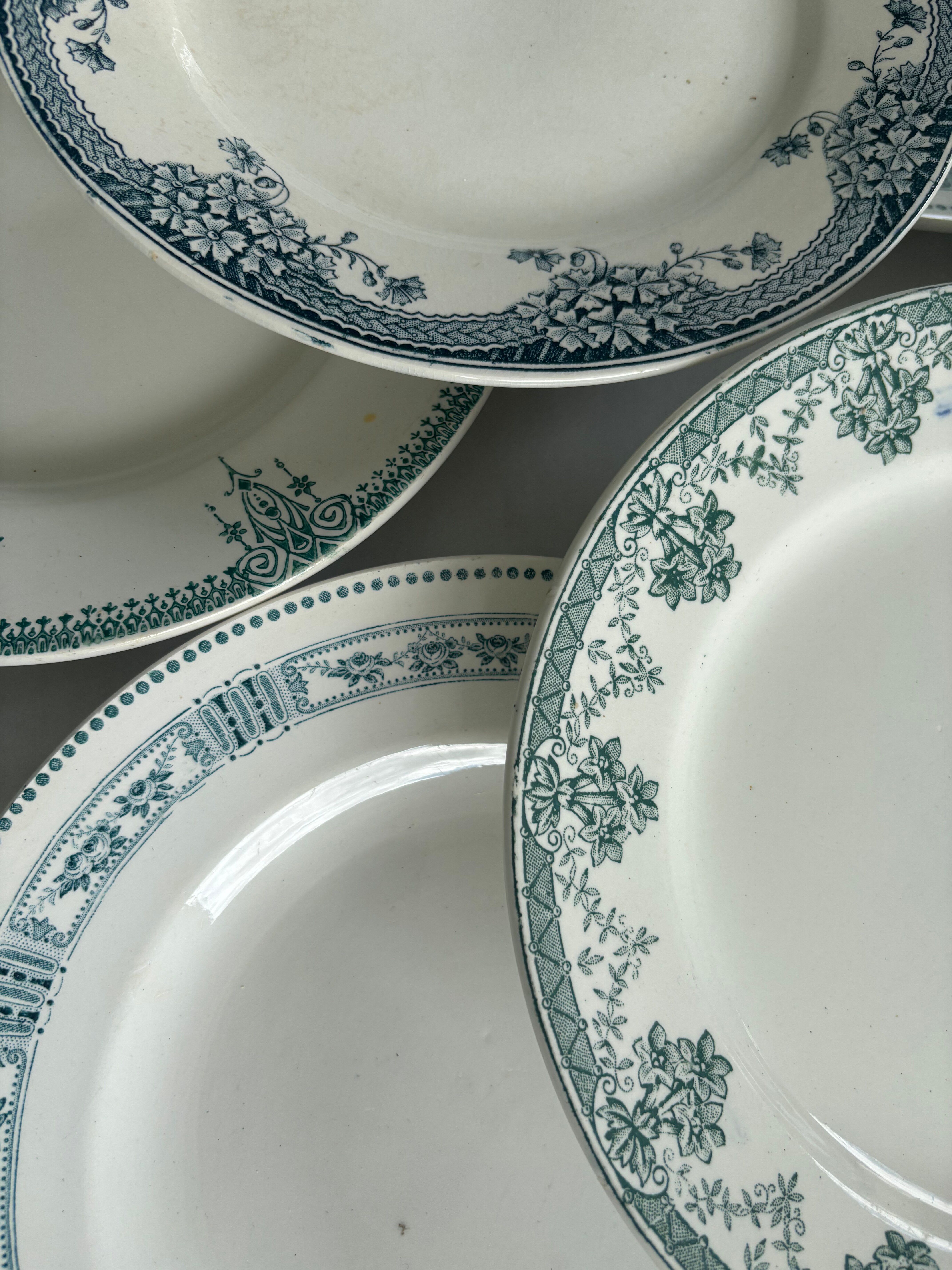 Lot 6 blue and green ironstone plates, antique French earthenware.