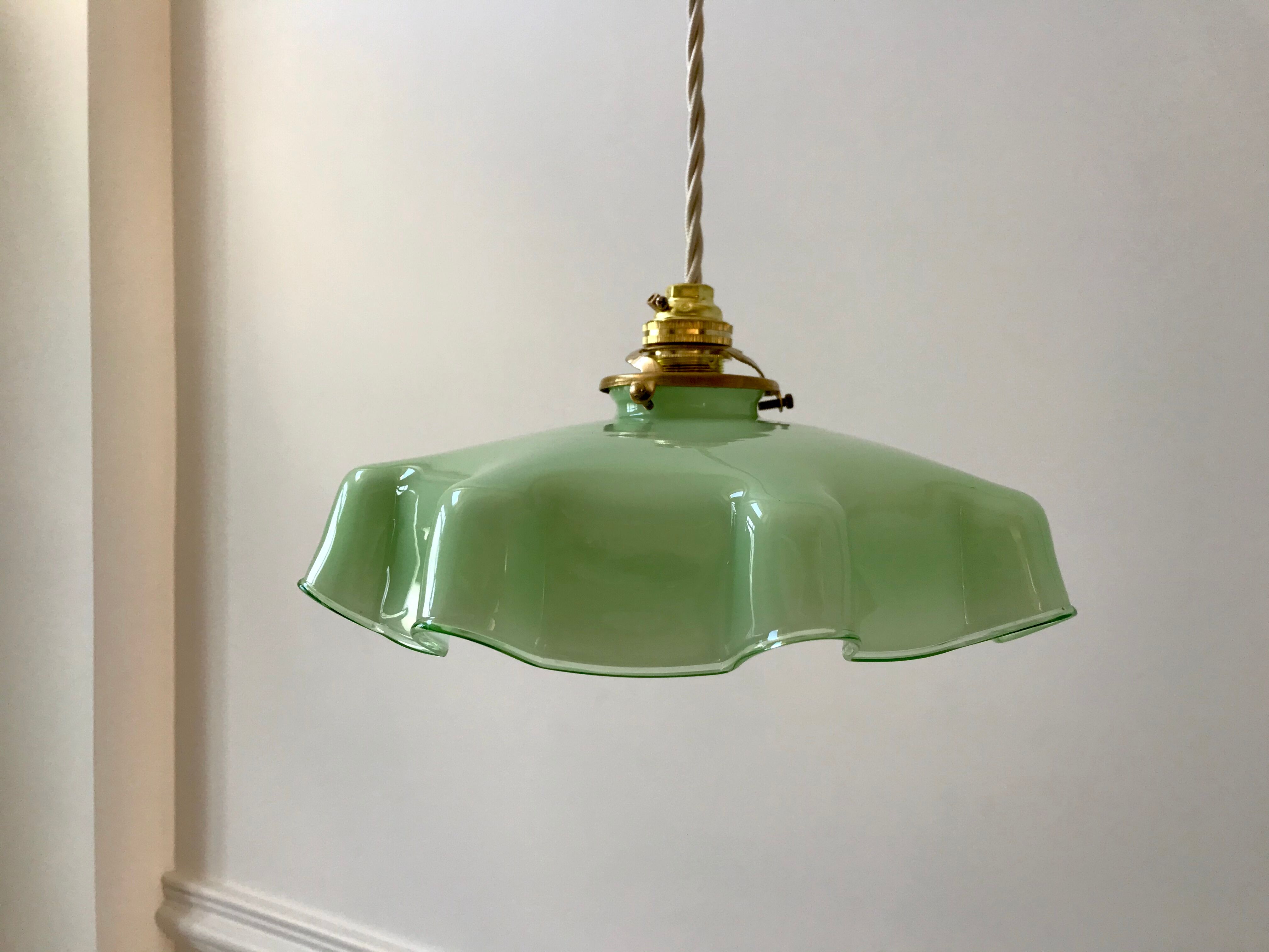 Suspension in opaline green sage years 40-50