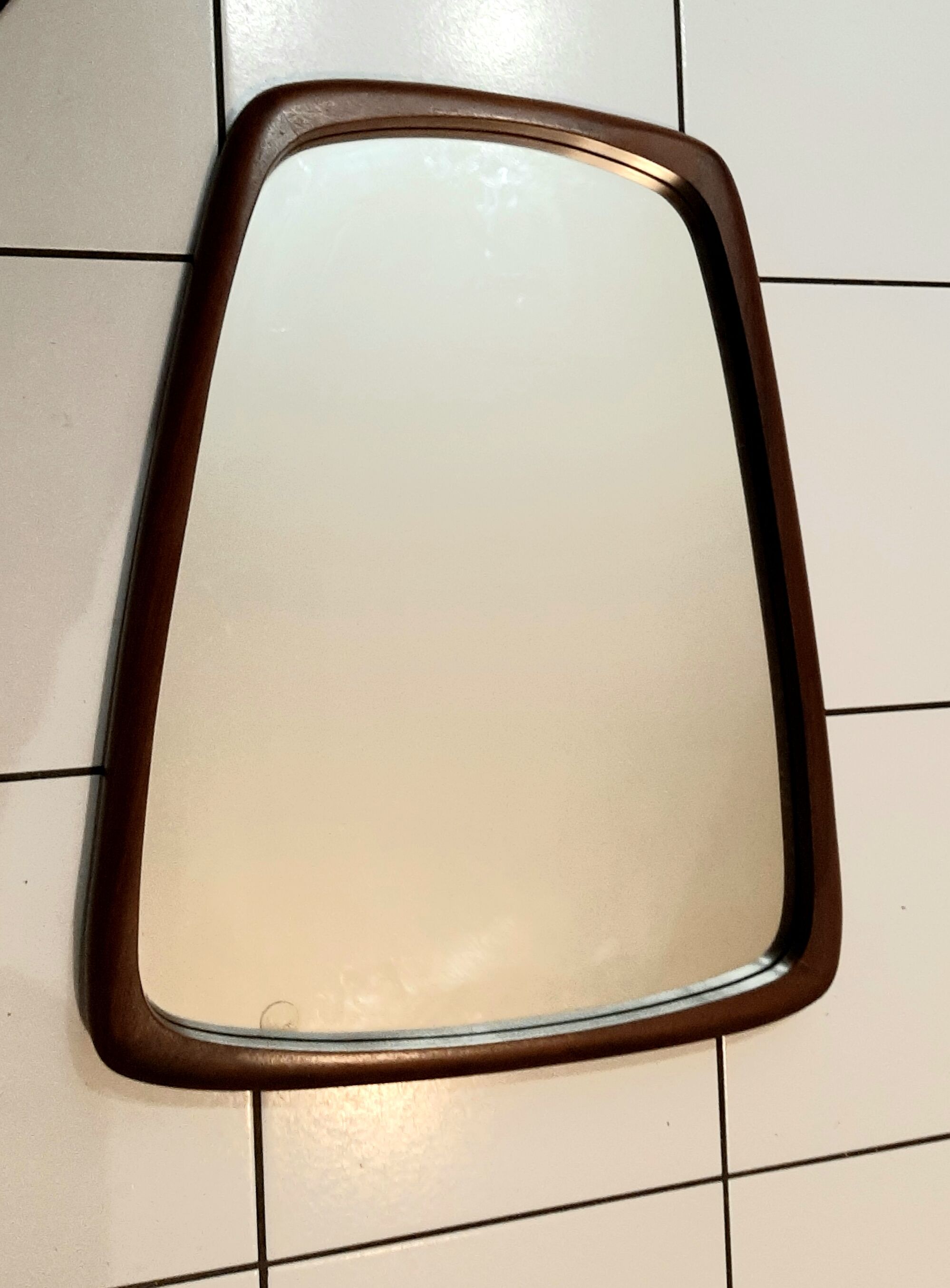 Scandinavian mirror free-form in teck 1960 48x62cm