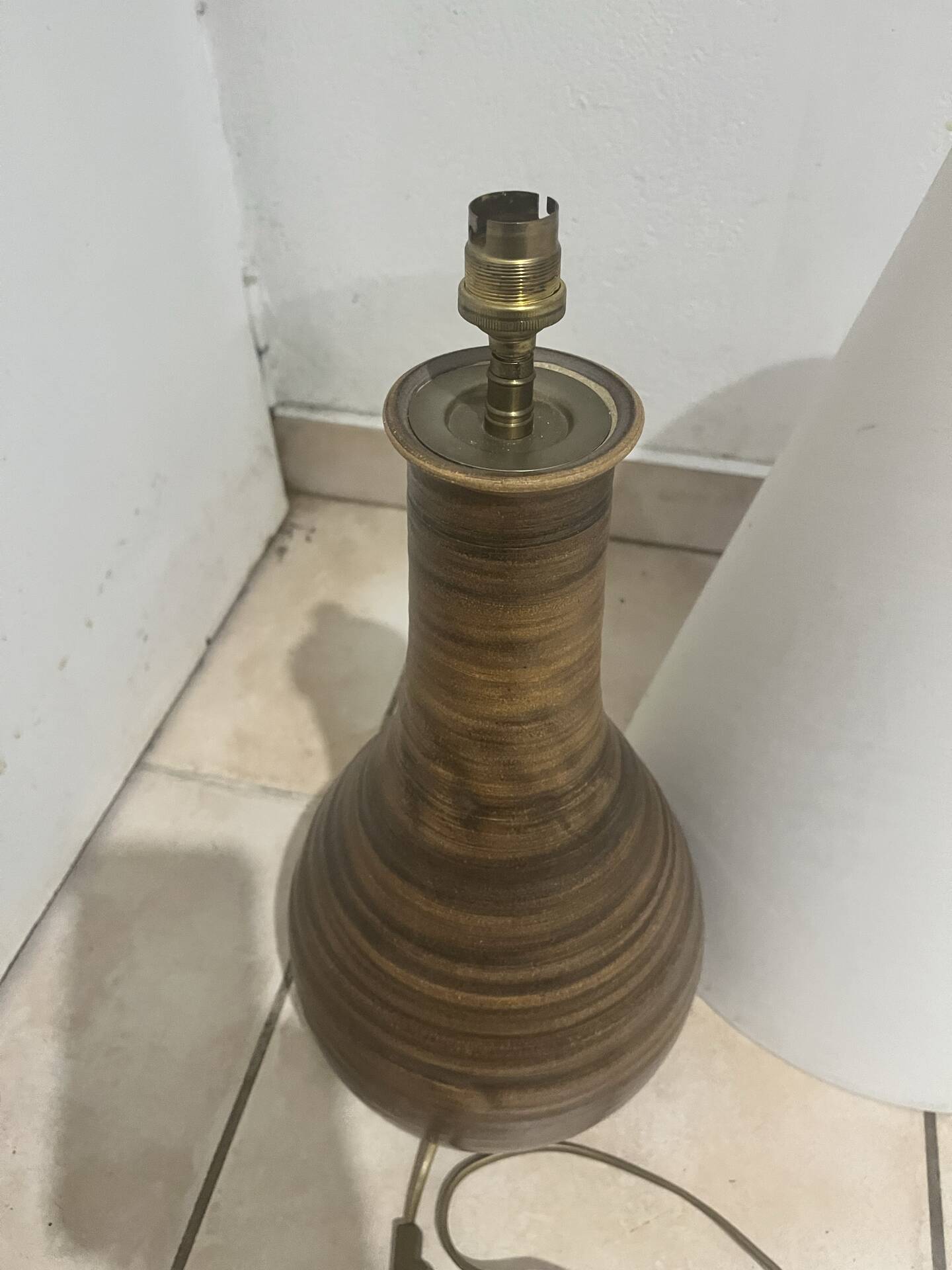 Large vintage ceramic/stoneware table lamp signed Parabis (H 86)