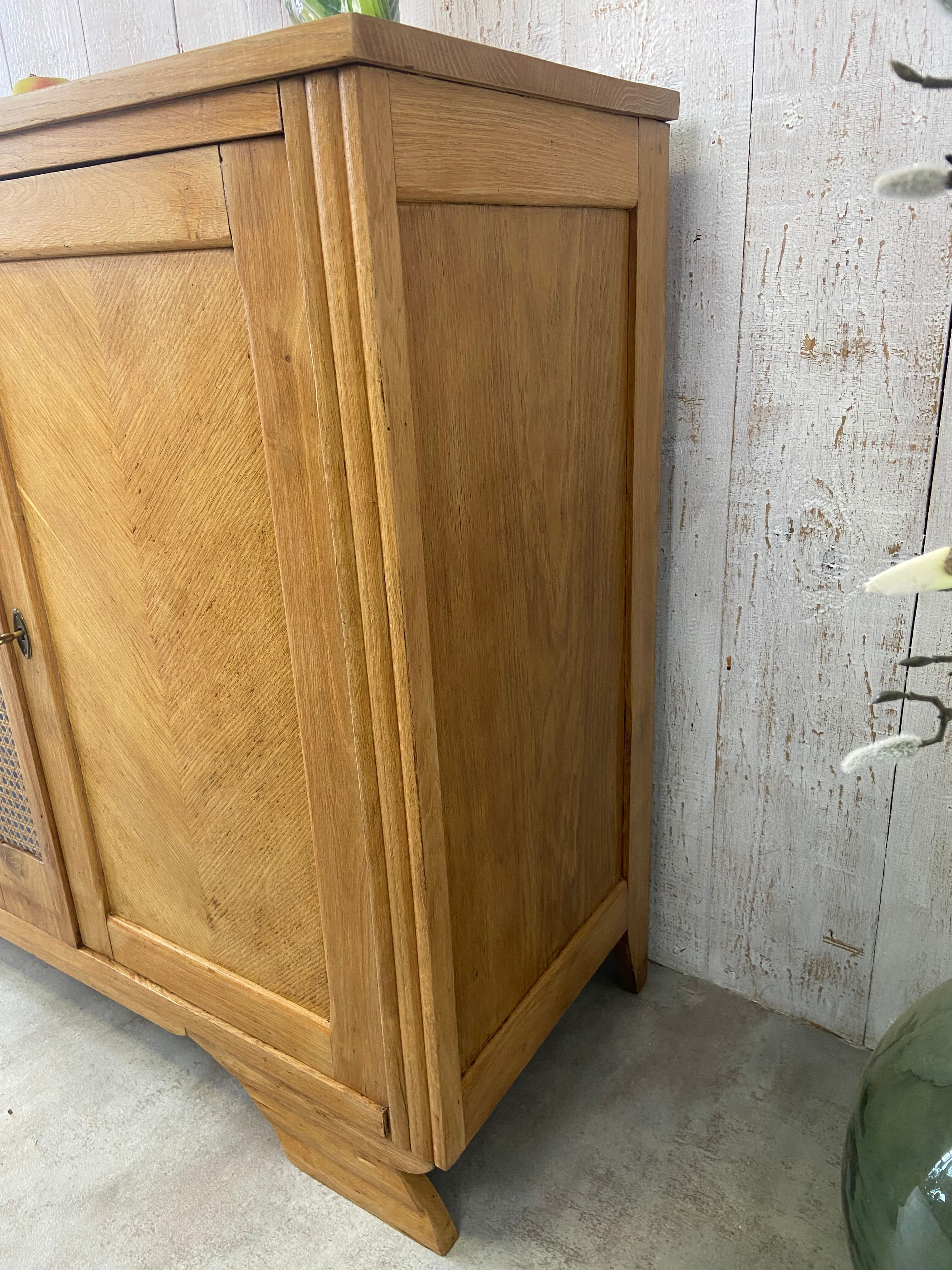 Vintage buffet