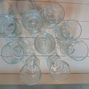 9 verres à pied vintages