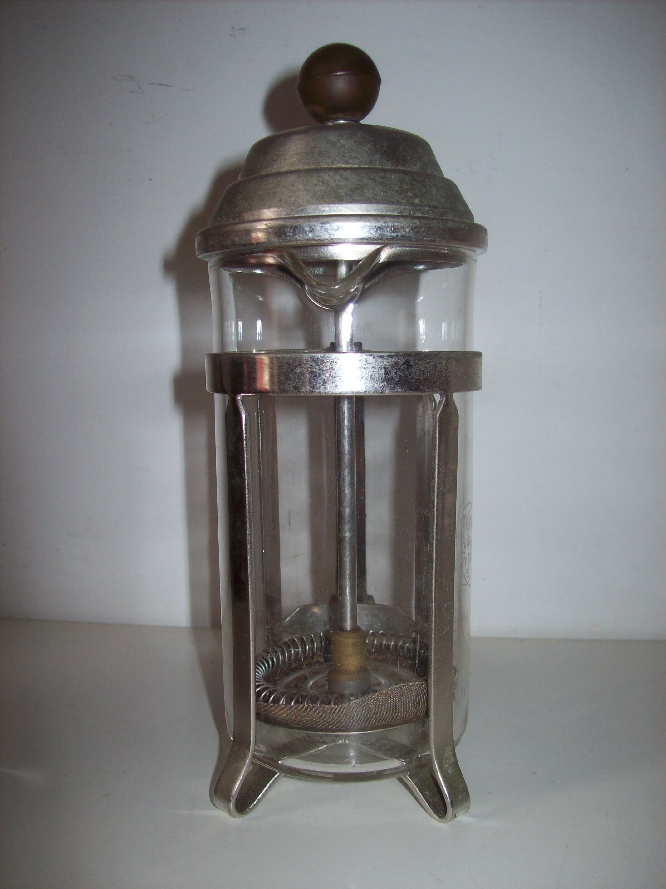 Melior piston coffee maker