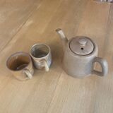 Stoneware teapot and cups