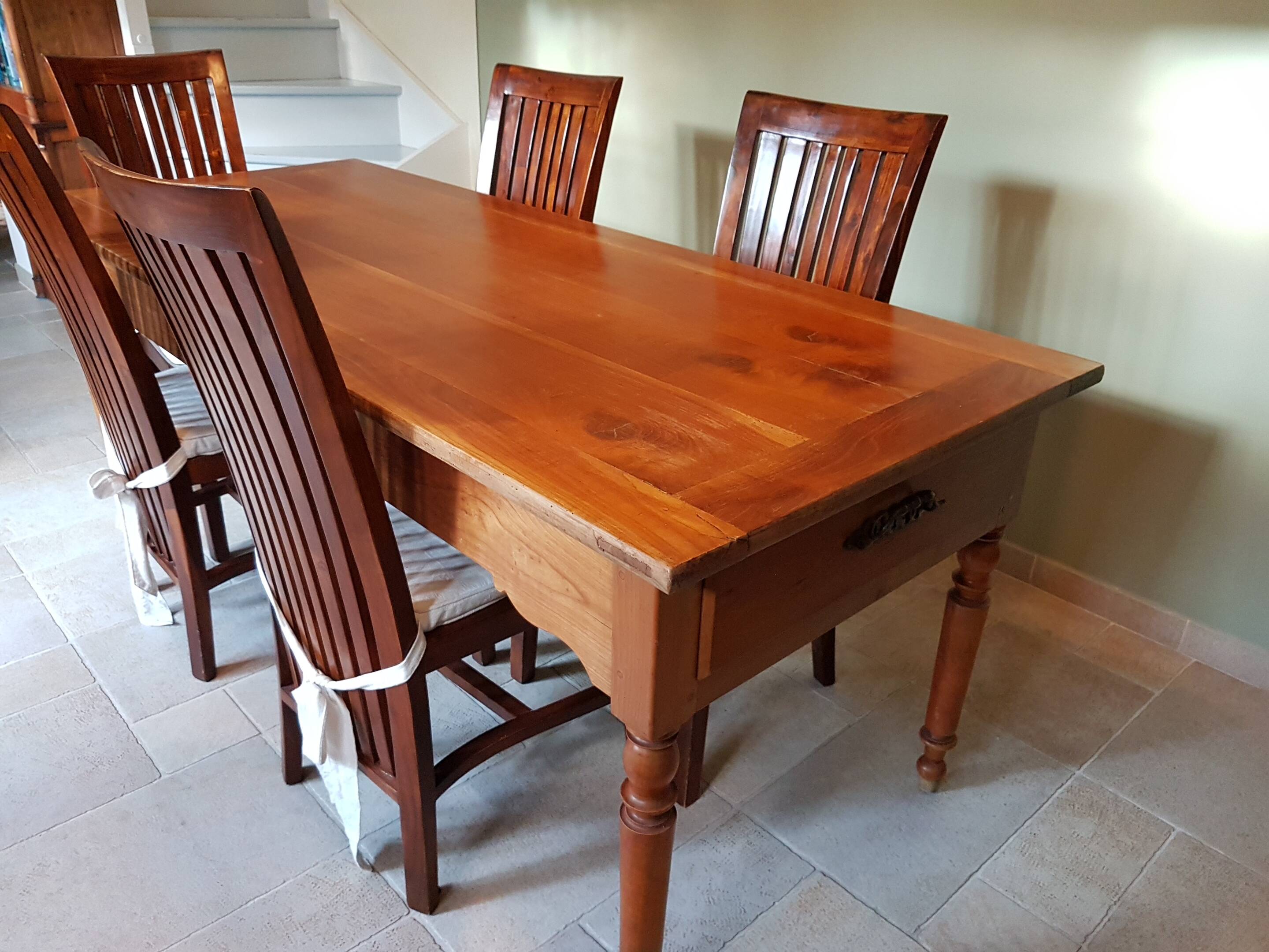 Farm table in cherry