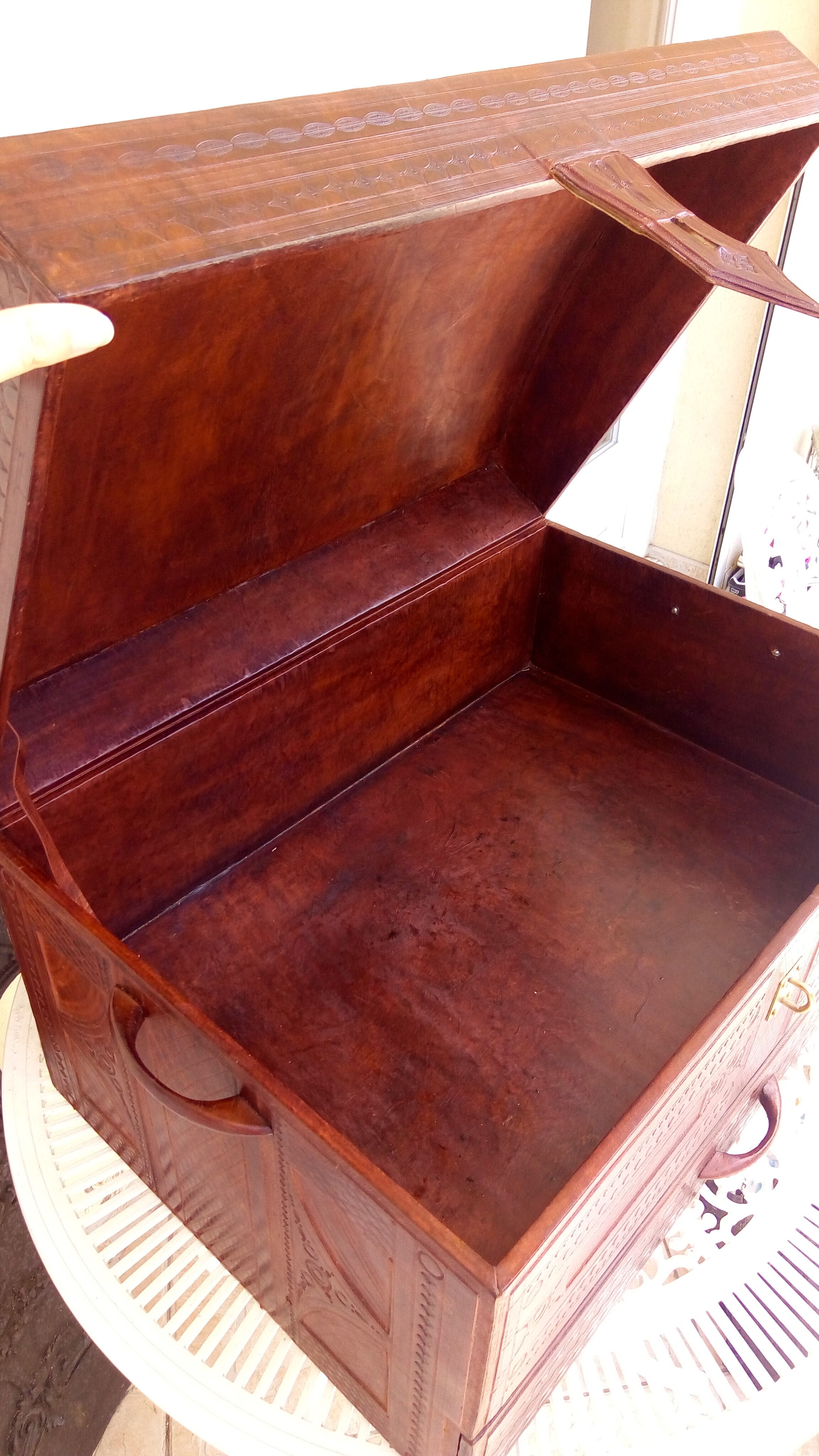 Touareg box embossed leather