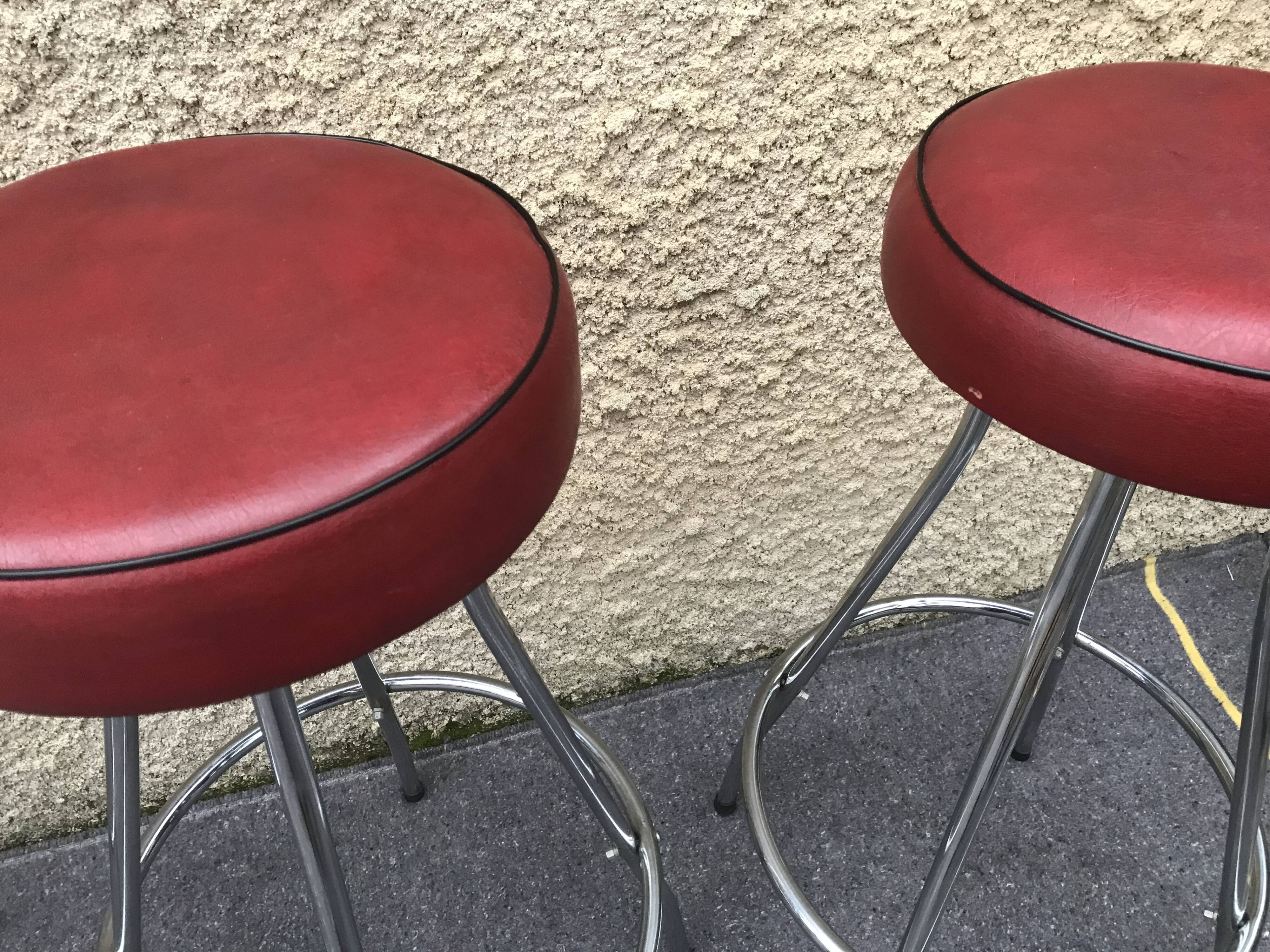 Set of 3 vintage bar stools 1960-1980
