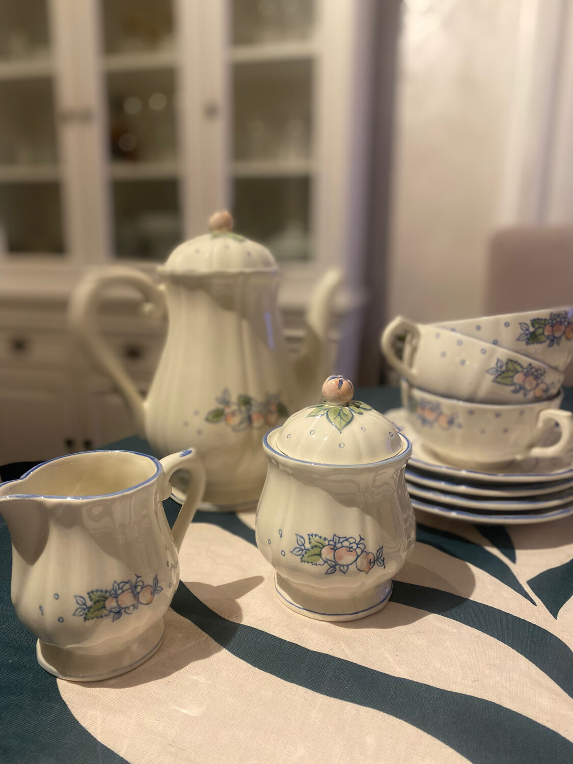 Gien tea service