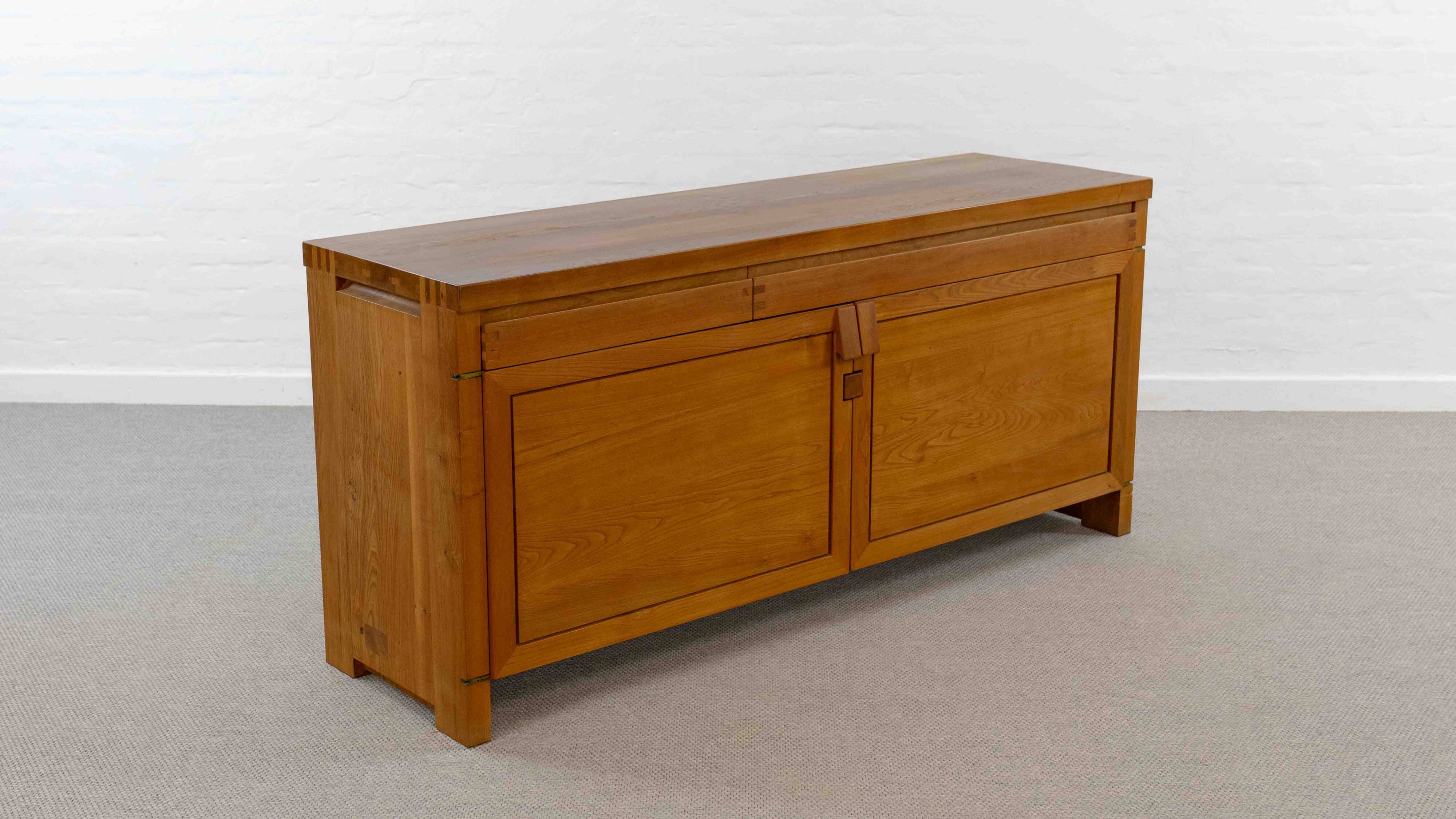 Sideboard R08 de Pierre Chapo en orme massif