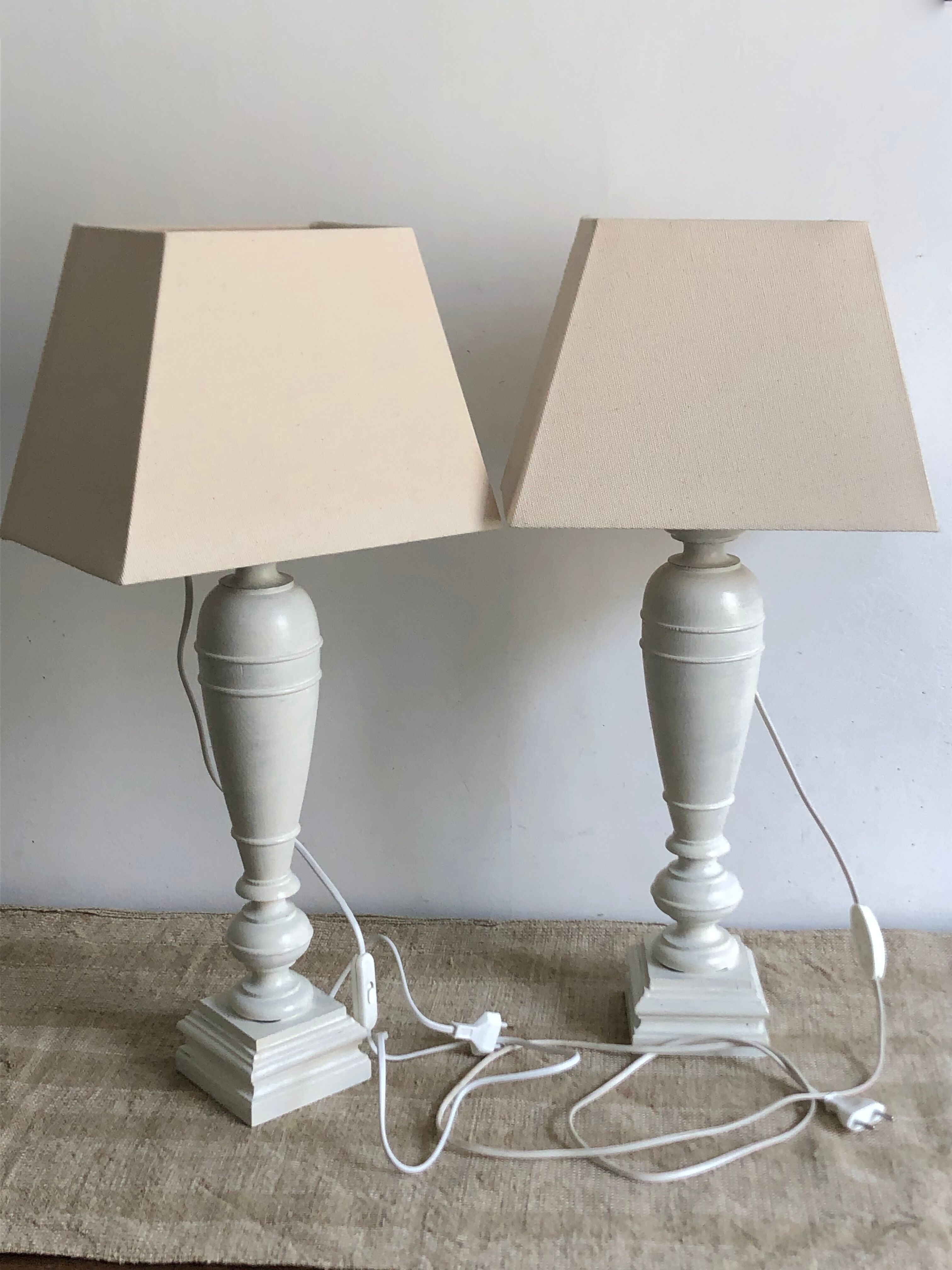 Pair of table lamps