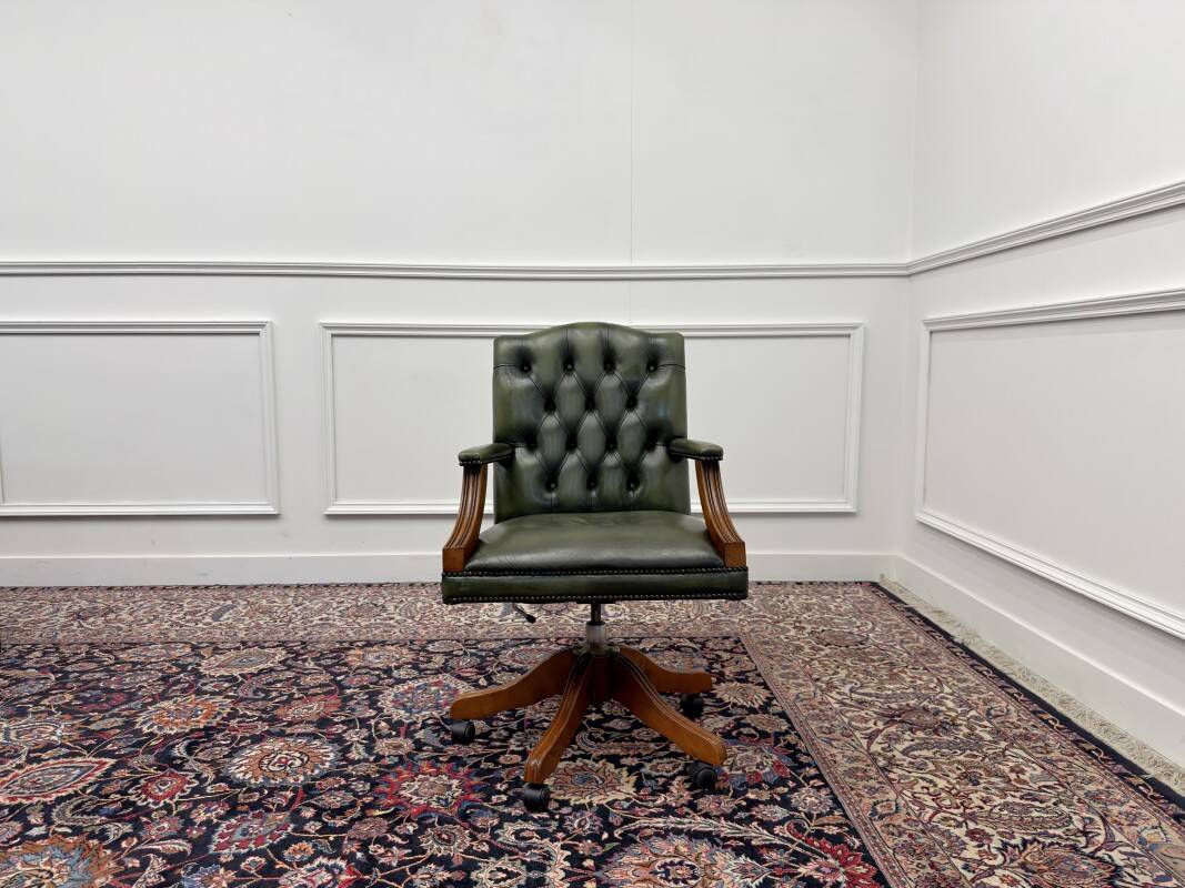 Green English Chesterfield Desk Chair