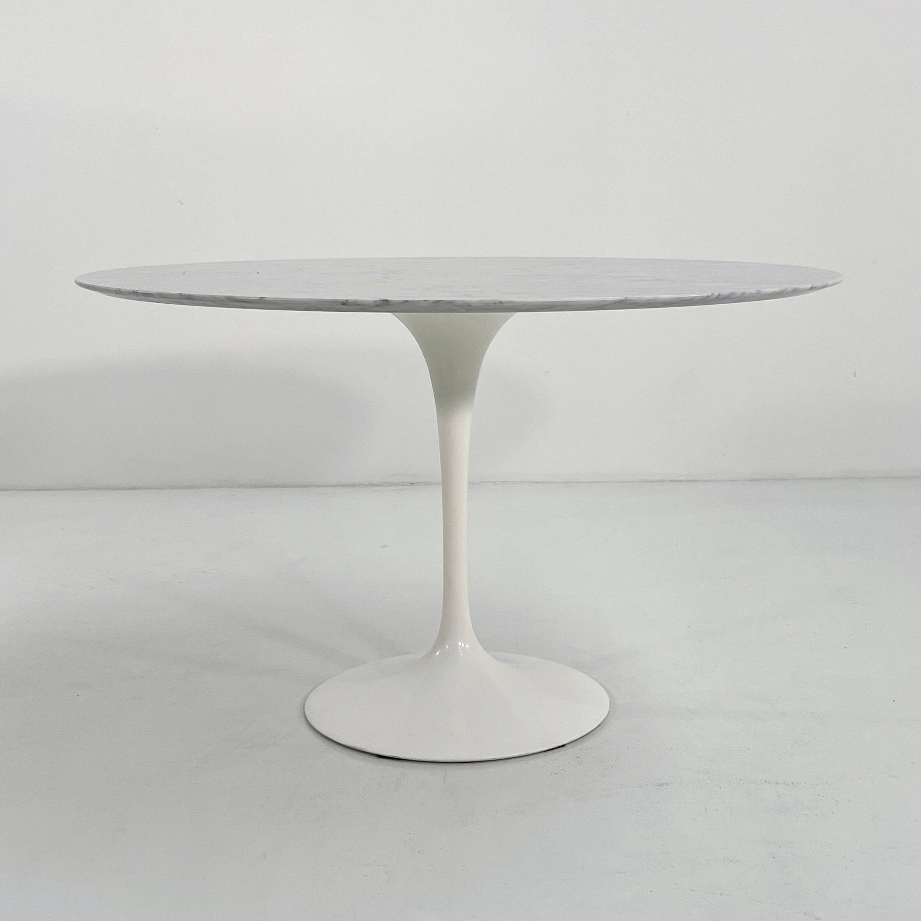Table à manger en marbre 120 cm Tulip par Eero Saarinen pour Knoll, 1970