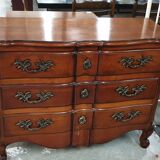 Chest of drawers crossbow