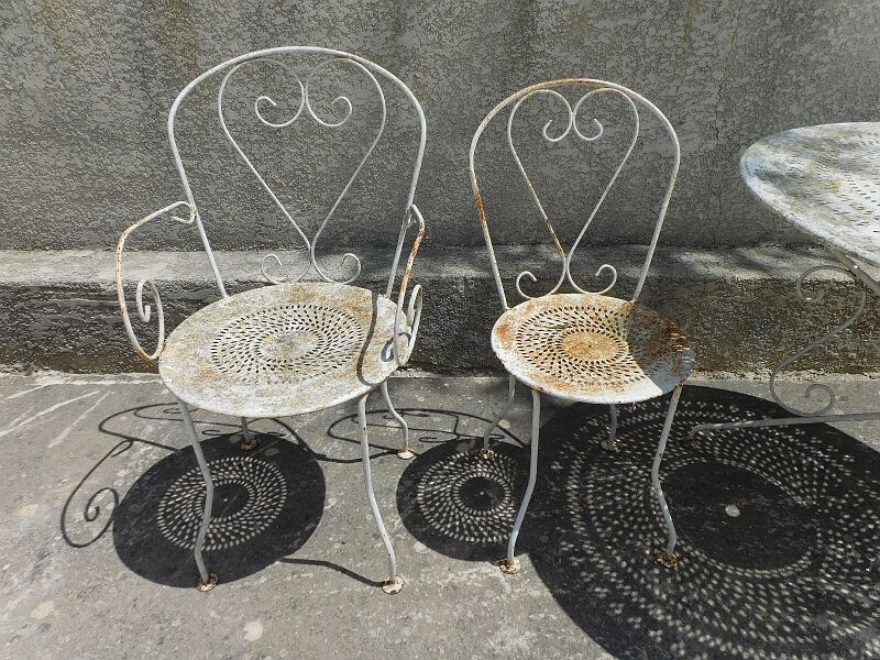 Iron garden furniture forge table, 2 armchairs and 2 chairs