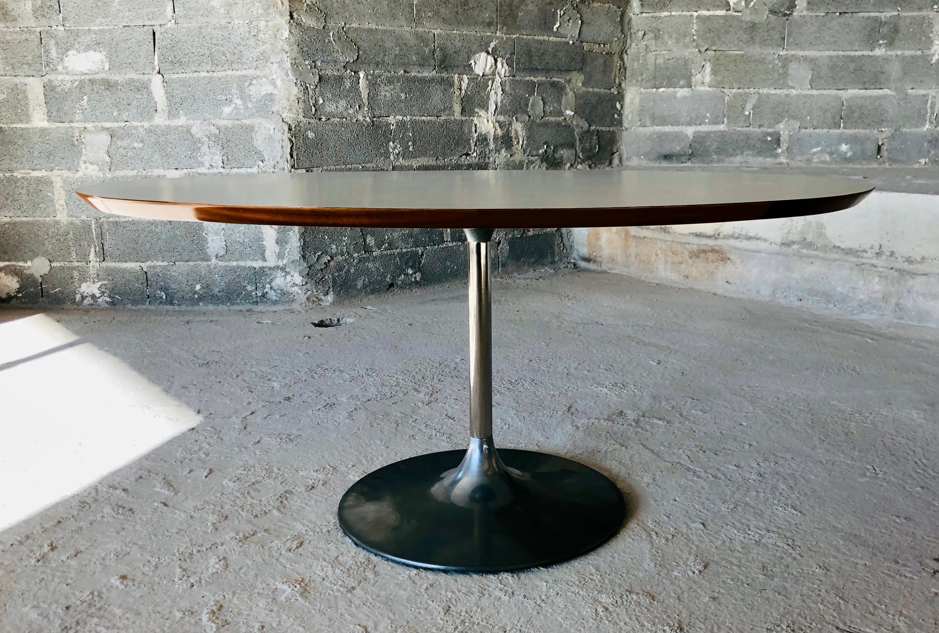 Dining table "Circle" by Pierre Paulin for Artifort, France 60s