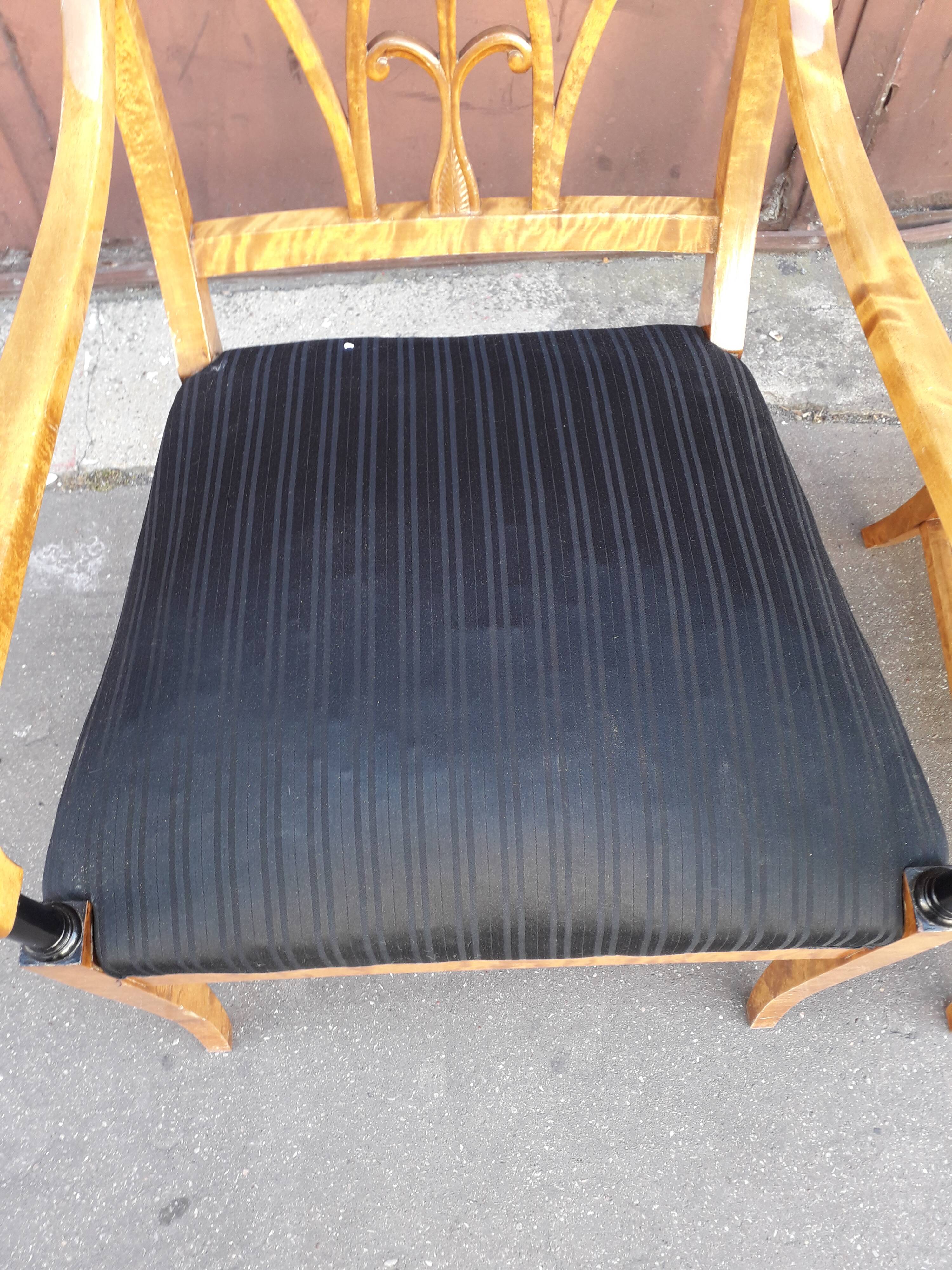 Pair of Victorian-style armchairs