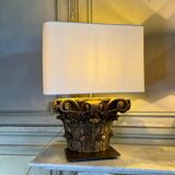 Pair of table lamps, half Corinthian capitals in carved and gilded wood, 18th century