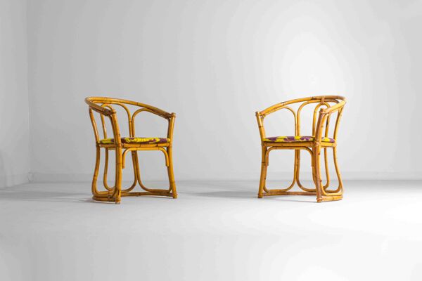 Ensemble funky de cinq chaises en bambou des années 60