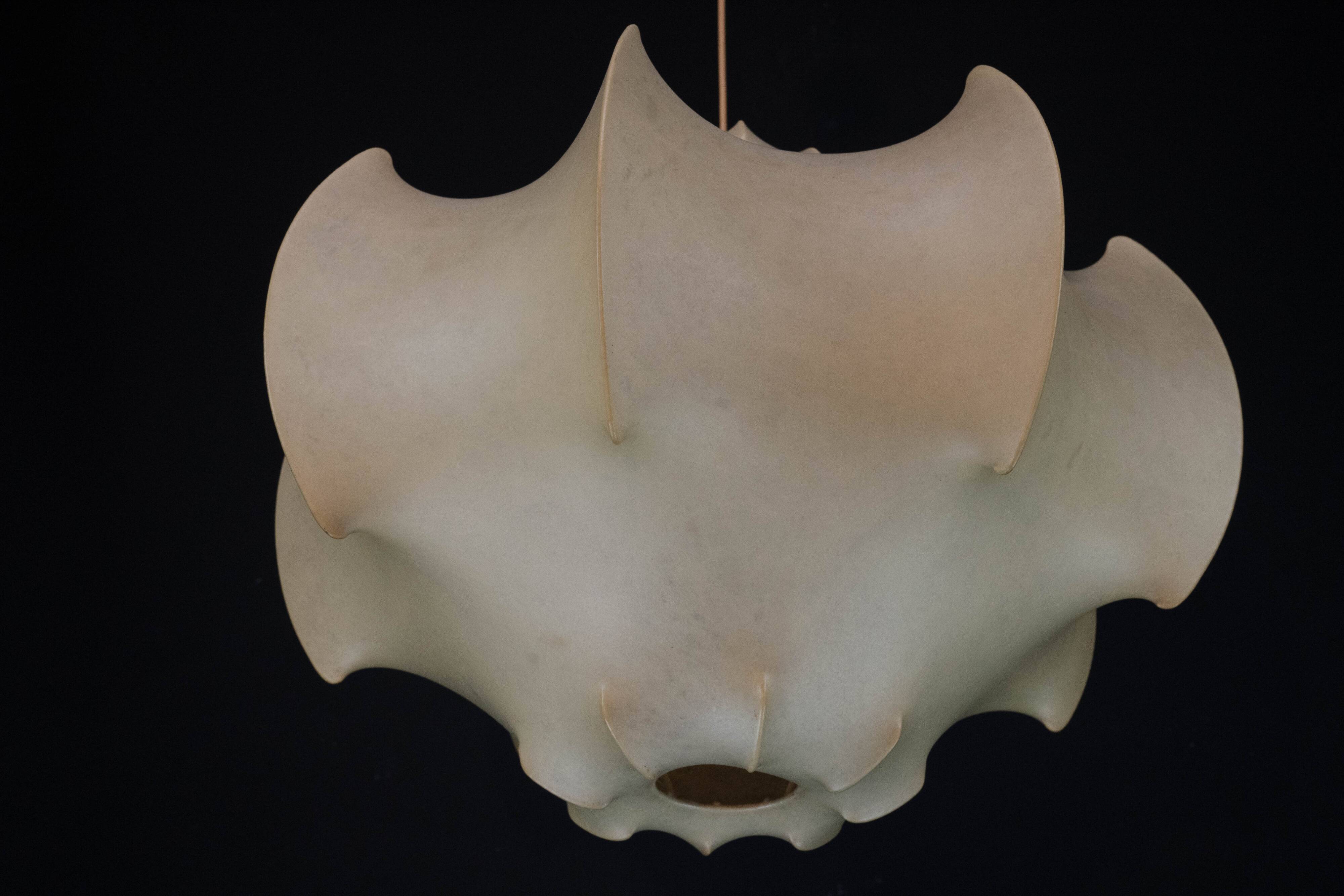 First Edition Viscontea Lamp by Achille and Pier Giacomo Castiglioni for Fl