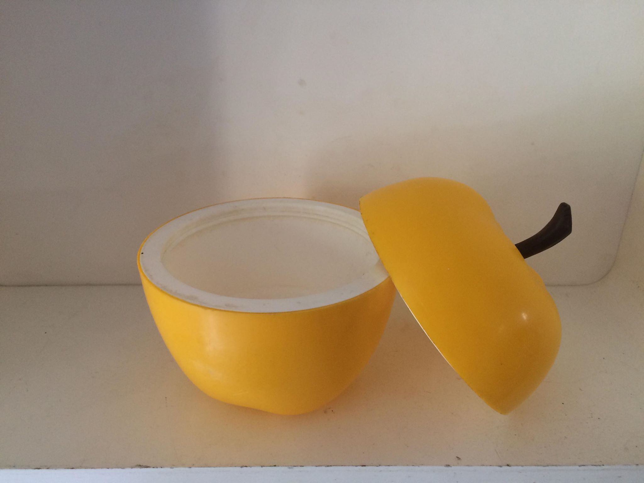 Bucket ice apple 70 s